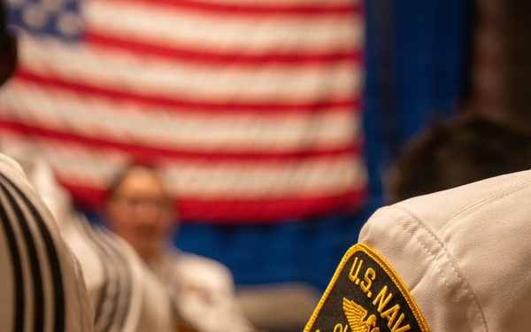 USS Arlington Welcomes Sea Cadets
