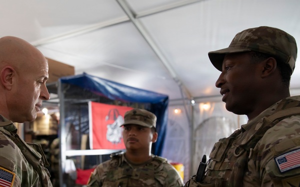 Gen. Stubbs and Command Sgt. Maj. Kendrick visit JTF-DC Guardsmen
