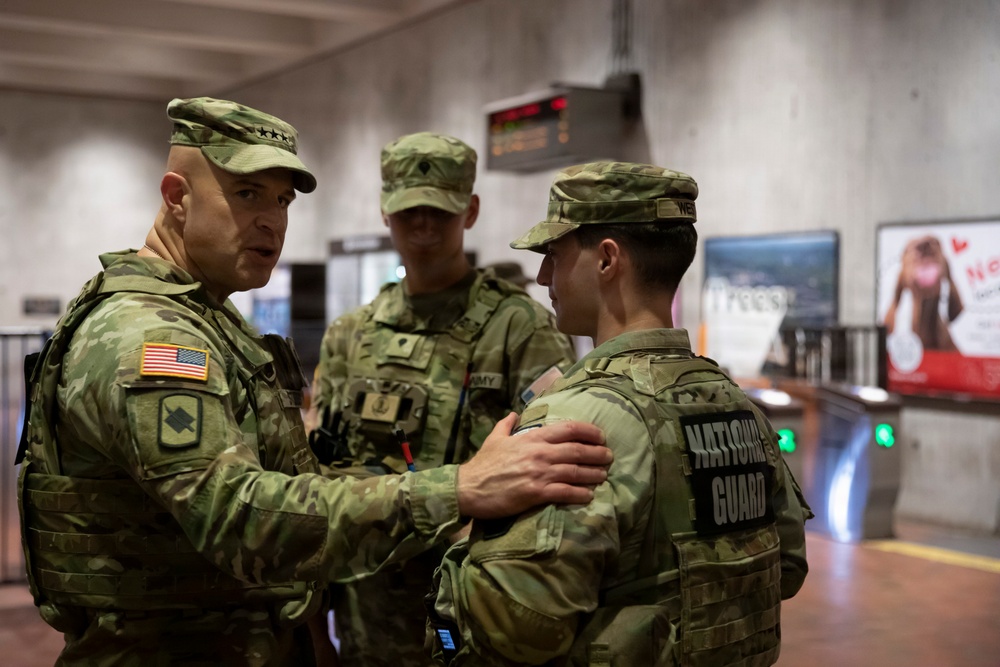 Gen. Stubbs and Command Sgt. Maj. Kendrick visit JTF-DC Guardsmen