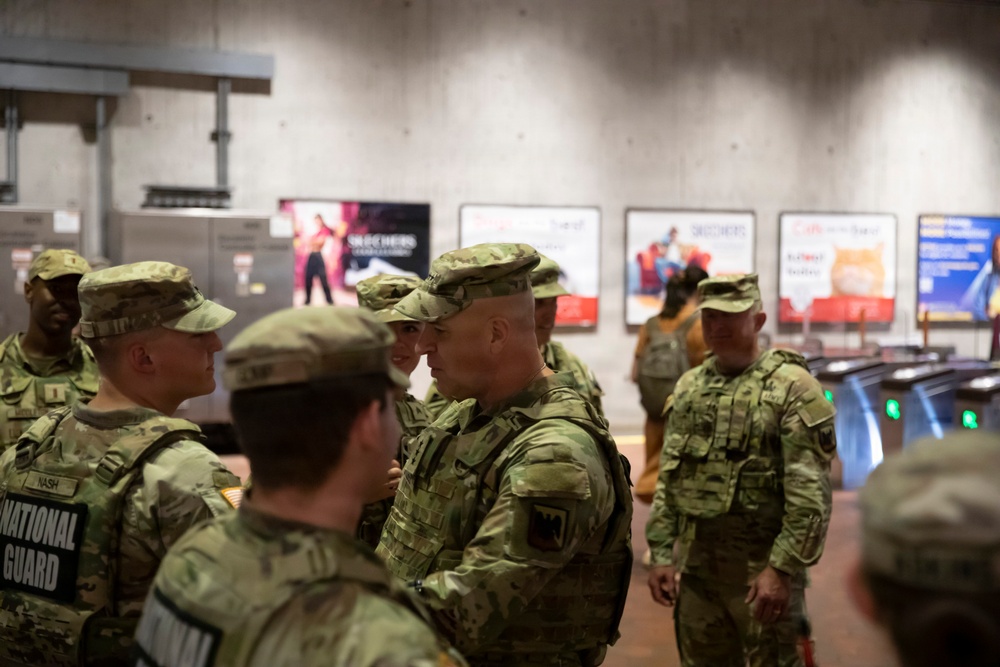 Gen. Stubbs and Command Sgt. Maj. Kendrick visit JTF-DC Guardsmen