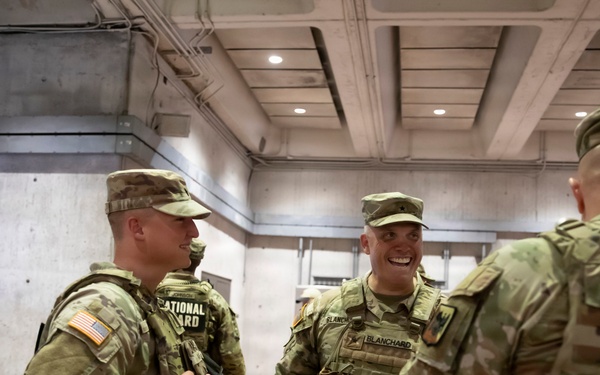 Gen. Stubbs and Command Sgt. Maj. Kendrick visit JTF-DC Guardsmen