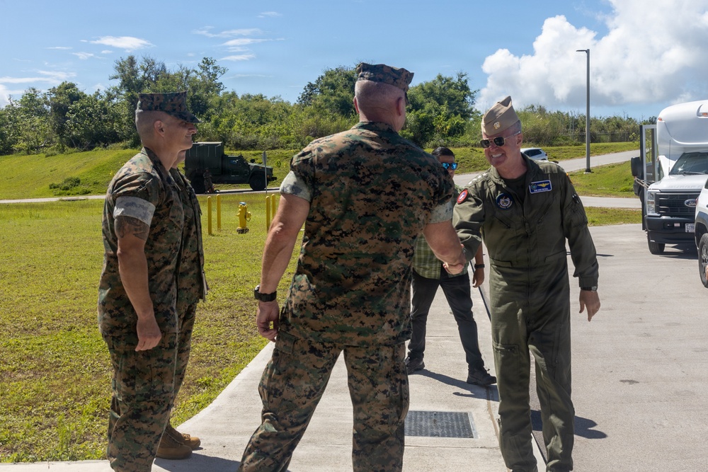 PACOM commander visits Marines with III Marine Expeditionary Force