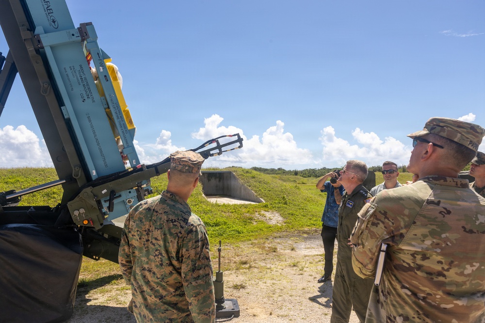 PACOM commander visits Marines with III Marine Expeditionary Force