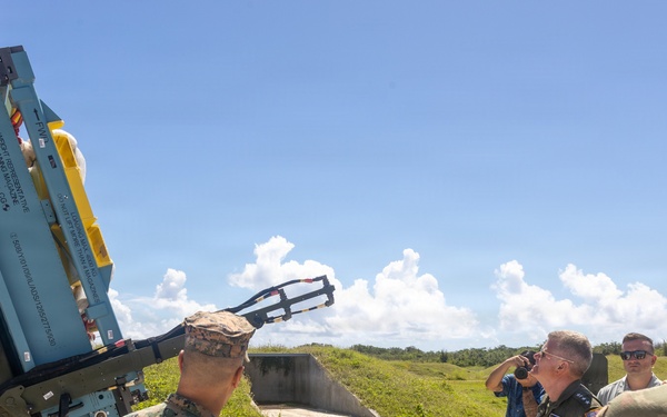 PACOM commander visits Marines with III Marine Expeditionary Force