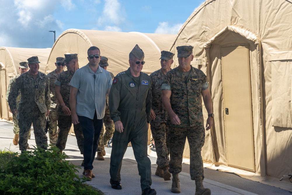 PACOM commander visits Marines with III Marine Expeditionary Force