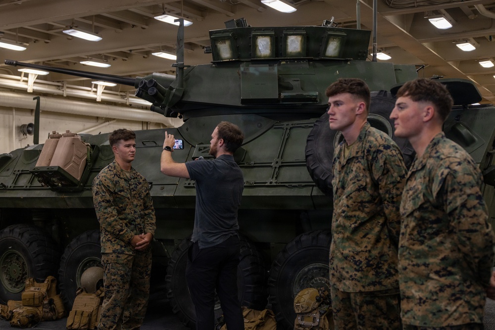 USS Arlington (LPD-24) Arrives for INR 250