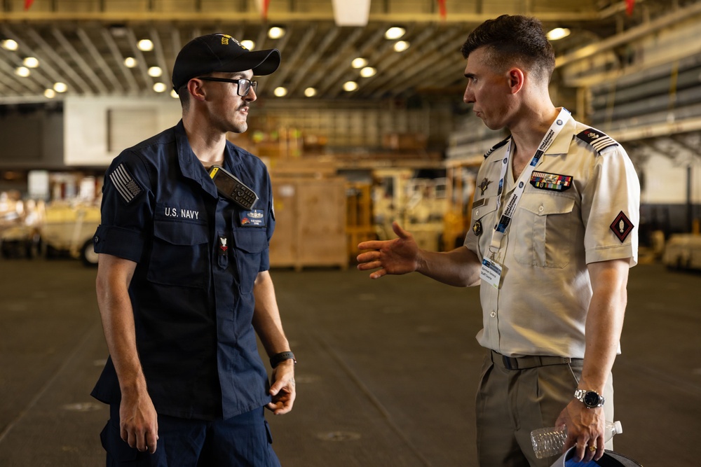 USS Iwo Jima provides tours to members of the Command and Staff College’s General Staff Course