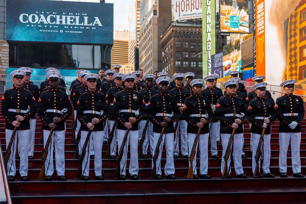 INR250 Marine Corps Silent Drill Platoon