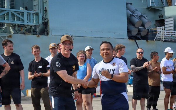 Philippine, Canadian navies hold joint calisthenics during RIMPAC 2026