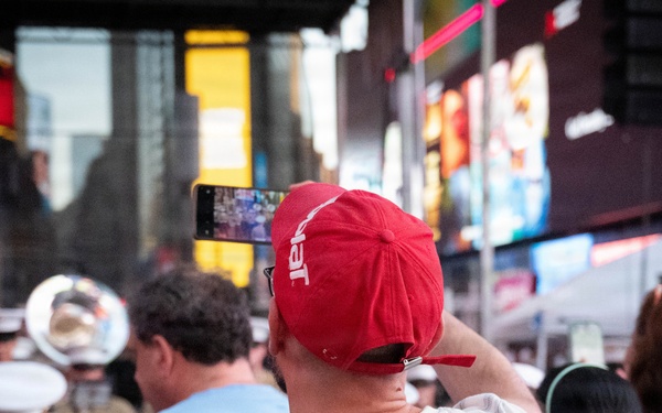2nd Marine Division Band, performs at Duffy Square