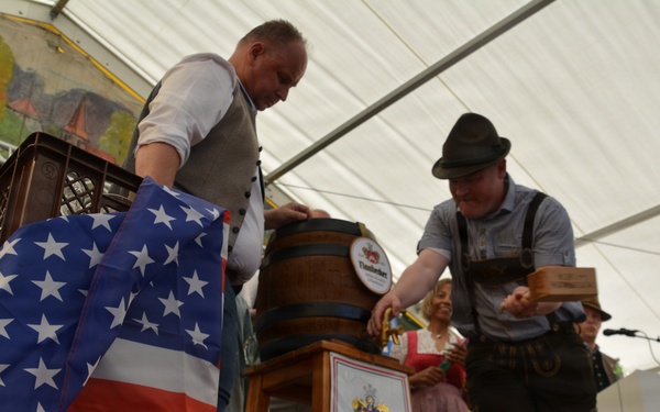 Keg tapping