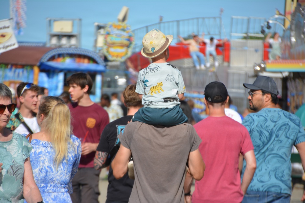 Festgoers enjoy the fest