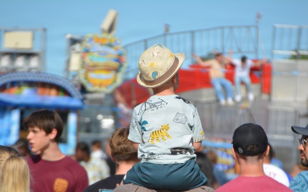 Festgoers enjoy the fest