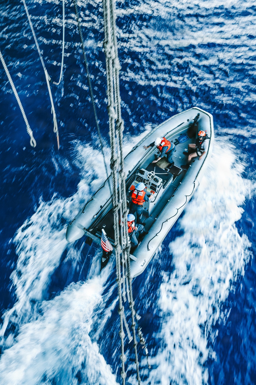 George Washington Sailors Participate in Small-boat Evolution