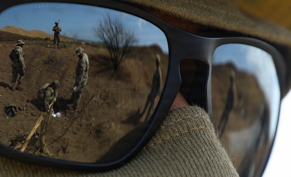 1600th EOD Company Perform Disposal Operations