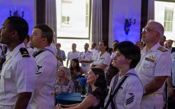 CNO Attends New York Stock Exchange Closing Bell Ceremony