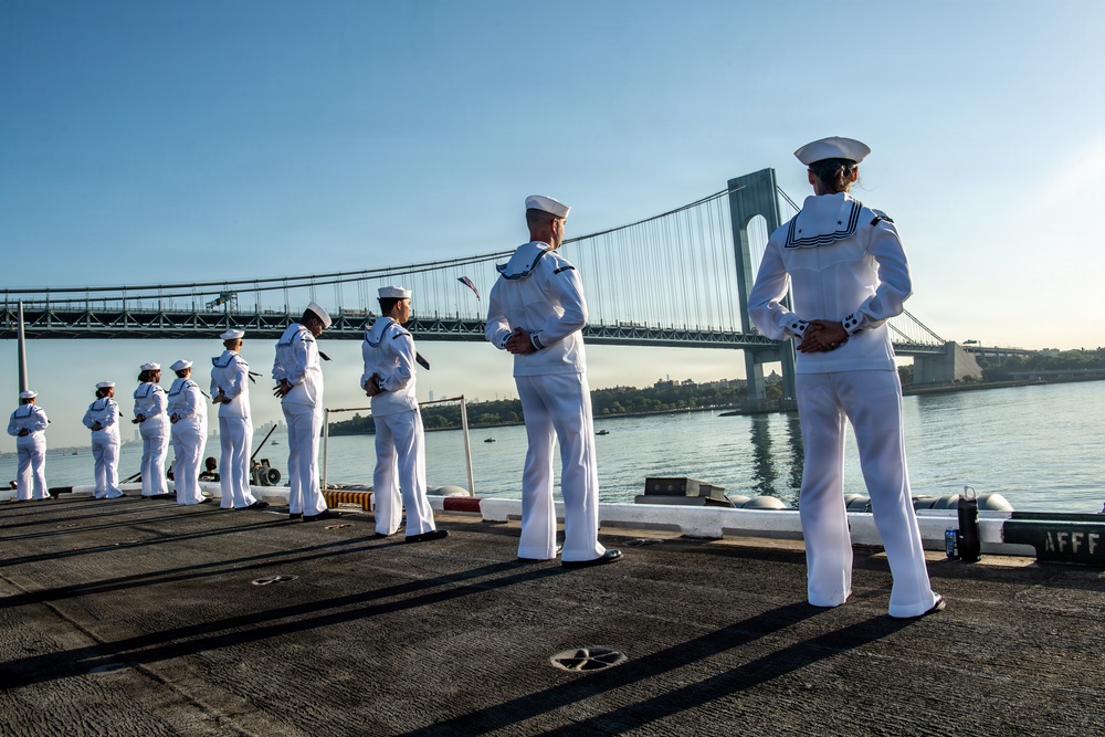 Nimitz Anchors in New York Harbor During International Naval Review 250