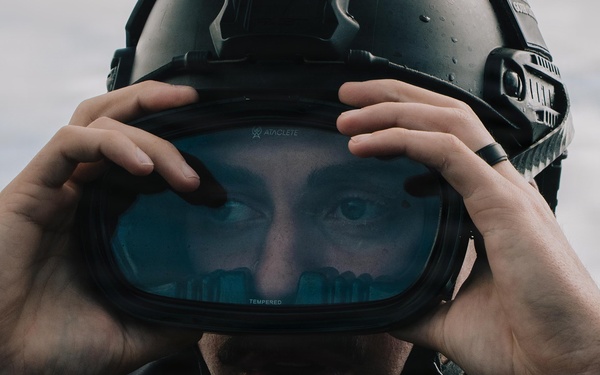 U.S. Navy, U.S. Marine Corps, Royal New Zealand Navy EOD technicians conduct mine countermeasures training during RIMPAC 26