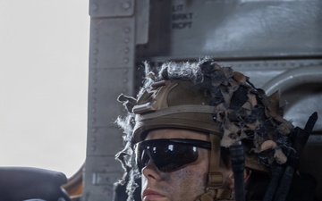 13th MEU Conducts a Vertical Assault Raid