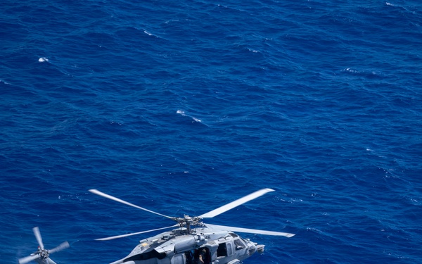 U.S. Navy, U.S. Marine Corps, Royal New Zealand Navy explosive ordnance disposal technicians conduct mine countermeasures training during RIMPAC 26