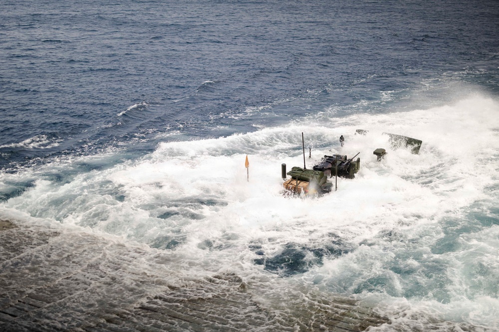BLT 2/4 Conducts ACV Qualifications aboard USS Anchorage