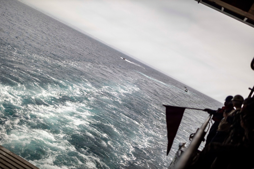 BLT 2/4 Conducts ACV Qualifications aboard USS Anchorage