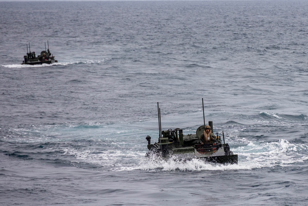 BLT 2/4 Conducts ACV Qualifications aboard USS Anchorage