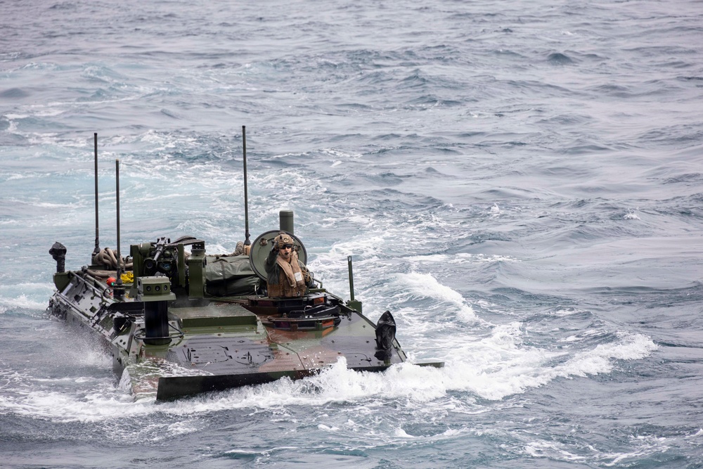 BLT 2/4 Conducts ACV Qualifications aboard USS Anchorage