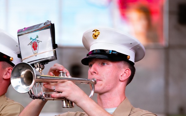 INR 250 USMC Band at Times Square