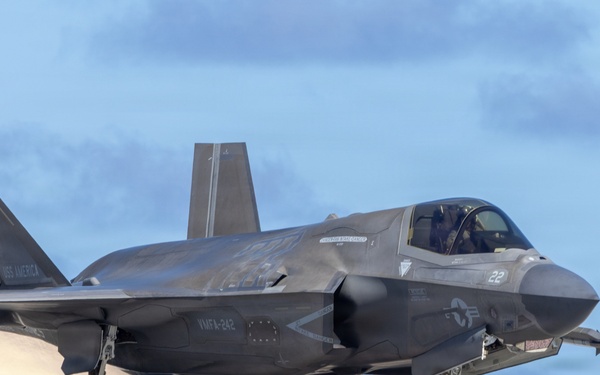 U.S. Marines continue flight operations during Valiant Shield 2026