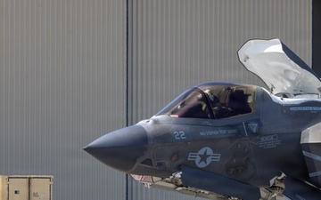 U.S. Marines continue flight operations during Valiant Shield 2026