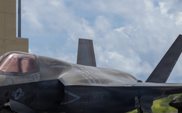 U.S. Marines conclude flight operations during Valiant Shield 2026
