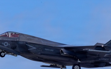 U.S. Marines conclude flight operations during Valiant Shield 2026