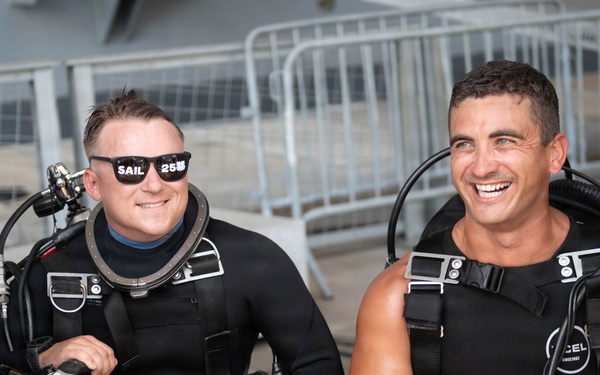 U.S. Coast Guard dive demonstrations highlight Sail 250 events at the Intrepid Museum