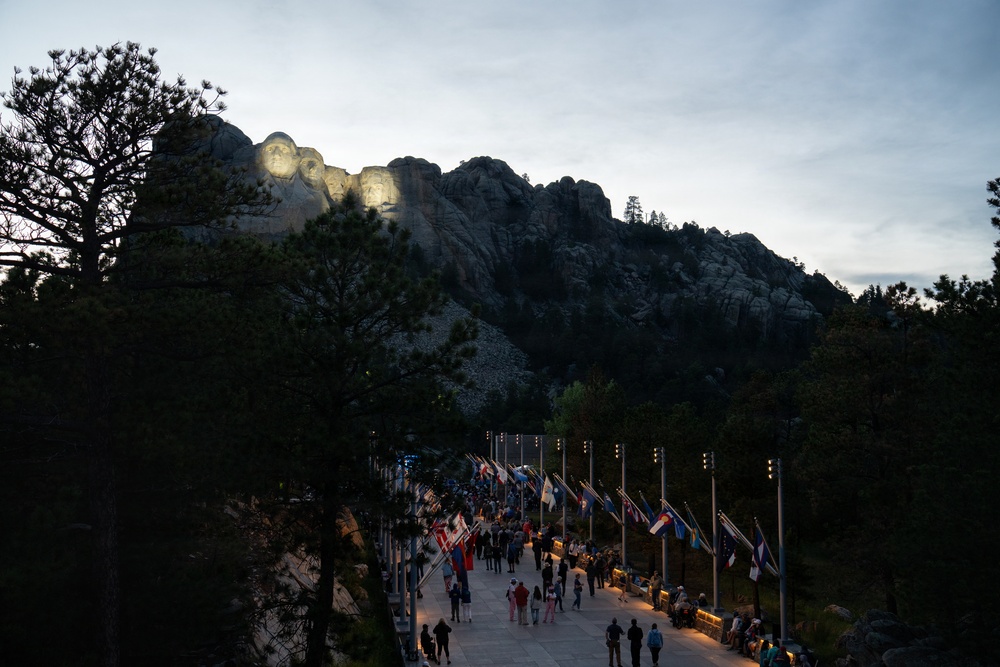 Mount Rushmore 250