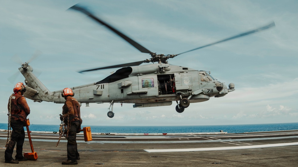 George Washington Commanding Officer Conducts Flight Operations
