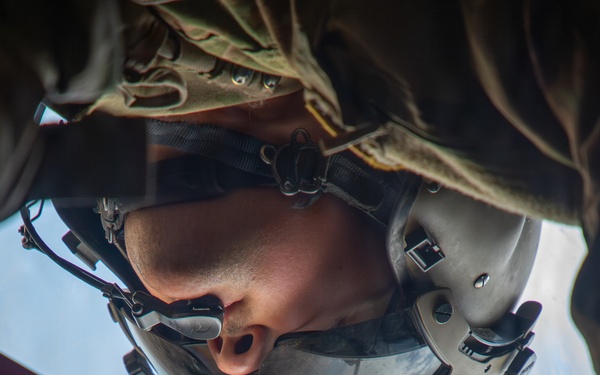 62nd Engineer Battalion conducts a Slingload Operation to assist U.S. Border Patrol