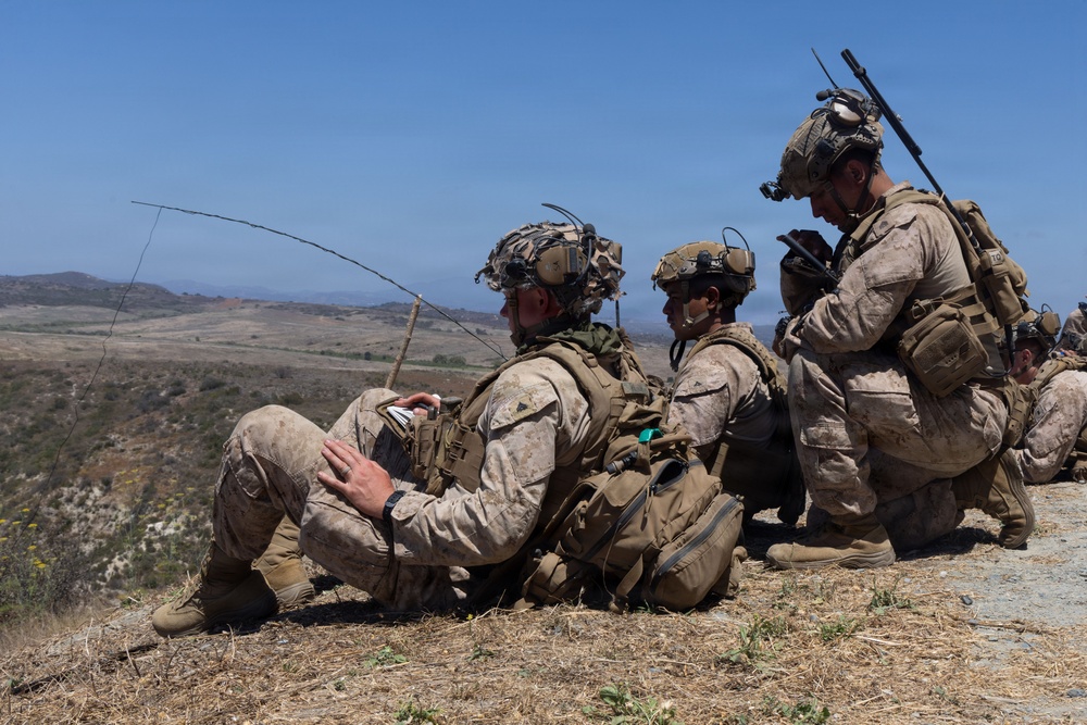 13th Marine Expeditionary Unit Conducts Supporting Arms and Coordination Exercise
