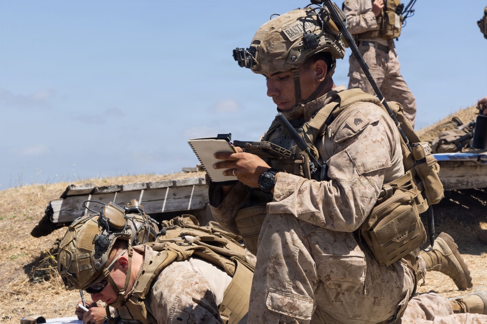 13th Marine Expeditionary Unit Conducts Supporting Arms and Coordination Exercise