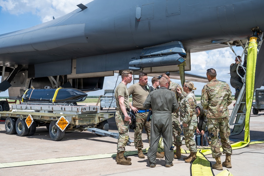 Dyess Airmen validate pre-flight procedures during LRASM Event Zero