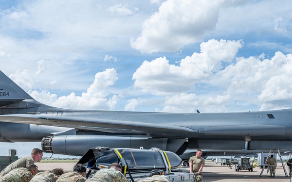 Dyess Airmen validate pre-flight procedures during LRASM Event Zero