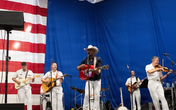 Navy Band Country Current helps nation celebrate 250th aboard USS Kearsarge