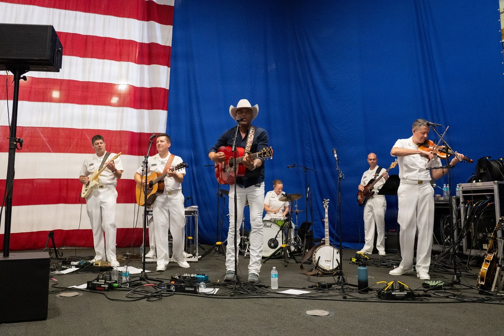 Navy Band Country Current helps nation celebrate 250th aboard USS Kearsarge
