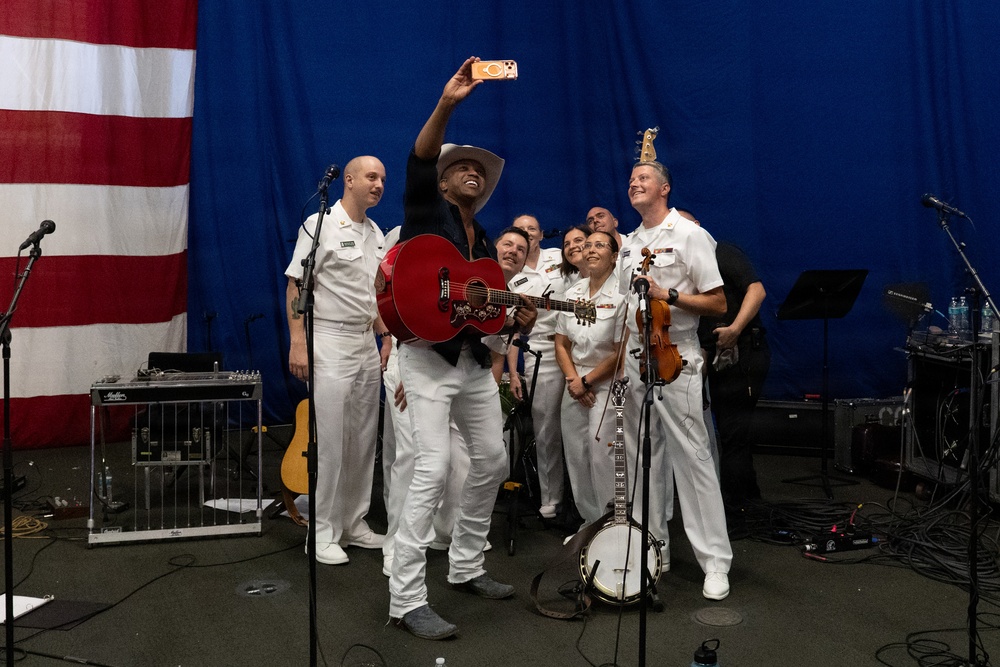 Navy Band Country Current helps nation celebrate 250th aboard USS Kearsarge