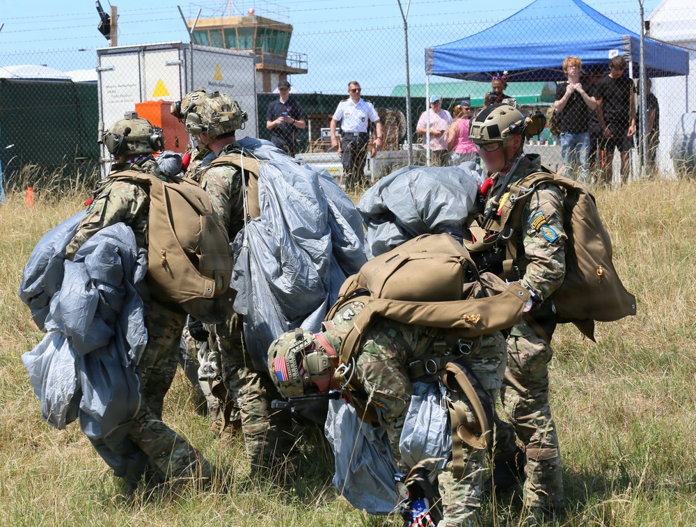 4th of July Special Forces Airborne Jump