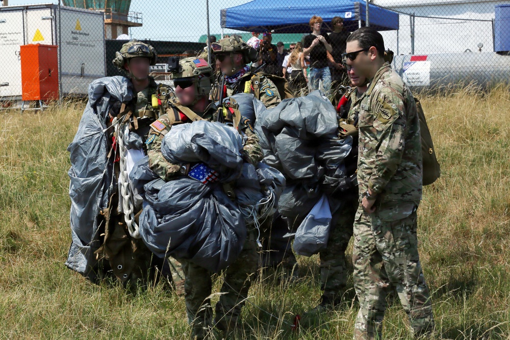4th of July Special Forces Airborne Jump