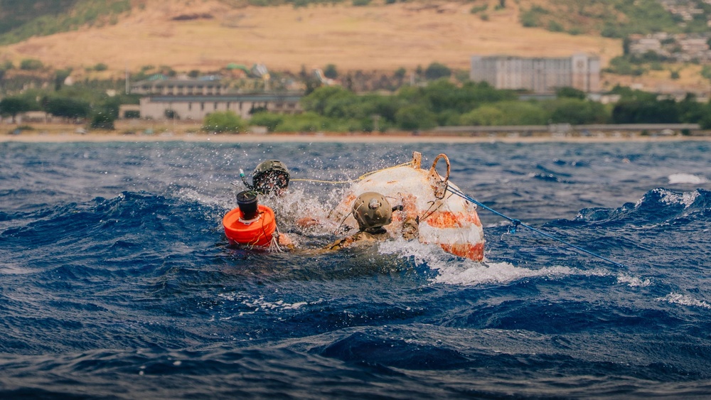 U.S. Navy, U.S. Marine Corps, and Royal New Zealand Navy EOD technicians conduct mine countermeasures training during RIMPAC 26