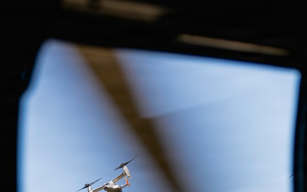 HSC-11 Participates in the INR 250 Flyover