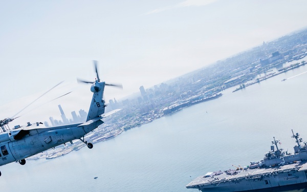HSC-11 Participates in the INR 250 Flyover