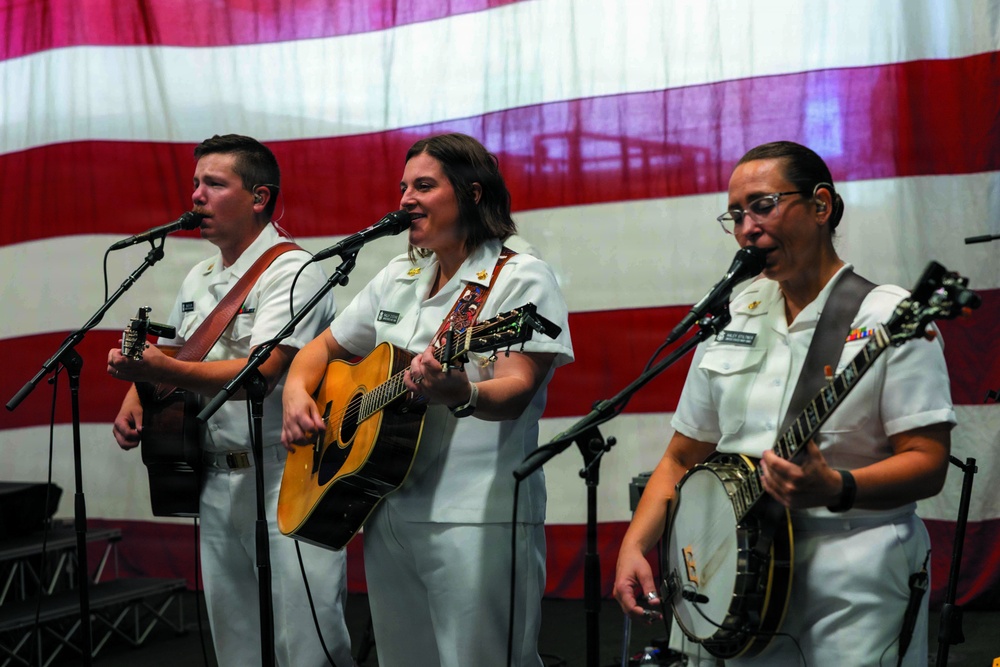 USS Kearsarge Hosts INR 250 Celebration